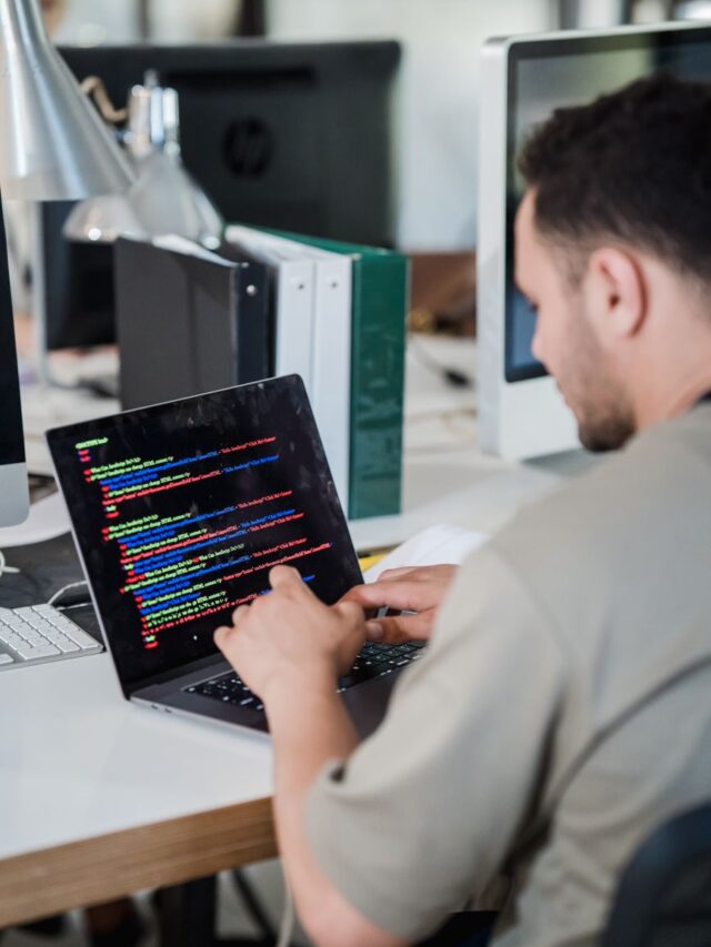 O Fim da Sintaxe: O Que é Vibe Coding?